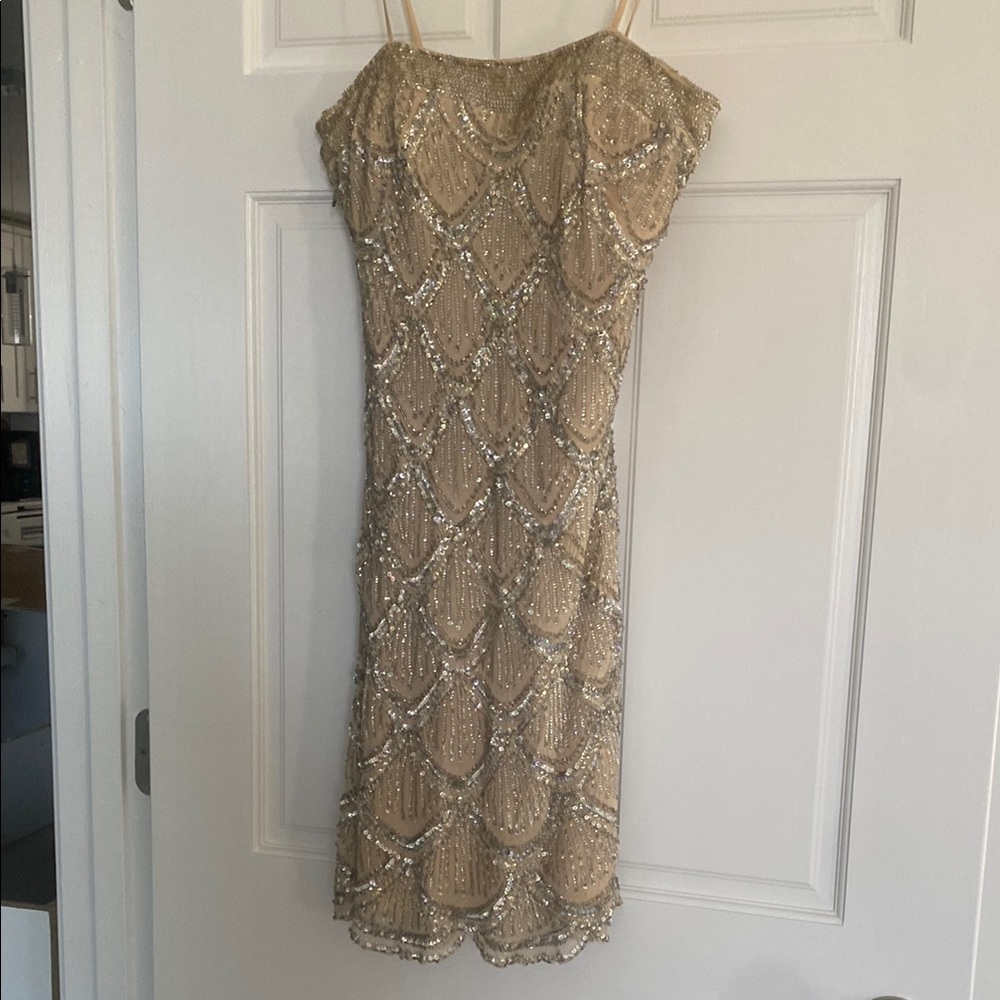 Elegant Gold Sequin Dress - Beaded 0-2 Size